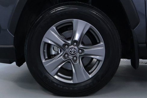 Used 2024 Toyota RAV4 LE image 32