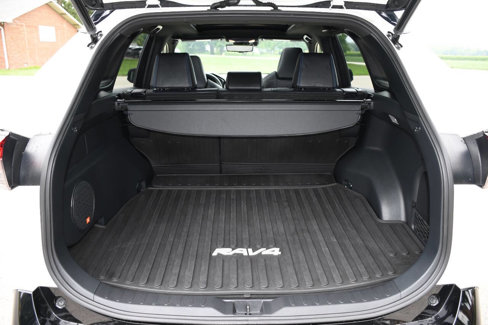 Used 2020 Toyota RAV4 XSE image 19