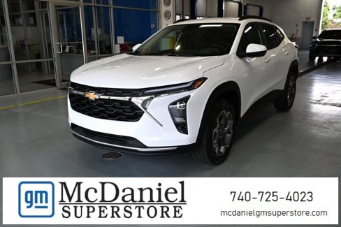 New 2025 Chevrolet Trax LT w/ Driver Confidence Package image 1