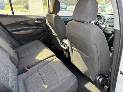 Used 2020 Chevrolet Equinox LT image 18