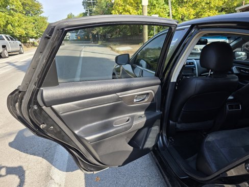 Used 2013 Nissan Altima 2.5 SL w/ Technology Pkg image 30