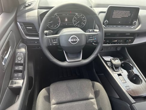 New 2026 Nissan Rogue SV image 12