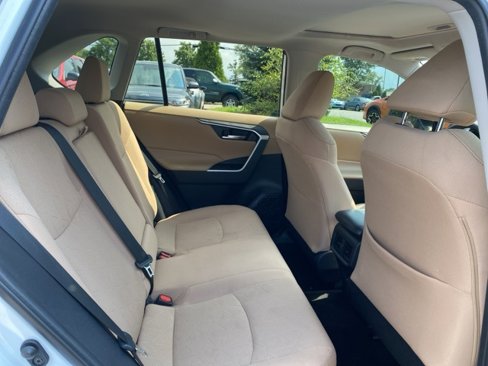 Used 2019 Toyota RAV4 XLE image 24
