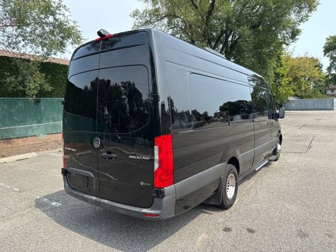 Used 2023 Mercedes-Benz Sprinter 3500 image 7