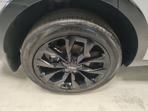Used 2022 Kia Sorento SX image 3