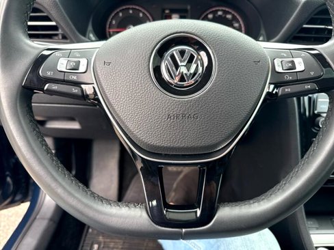 Used 2022 Volkswagen Passat 2.0T SE image 17