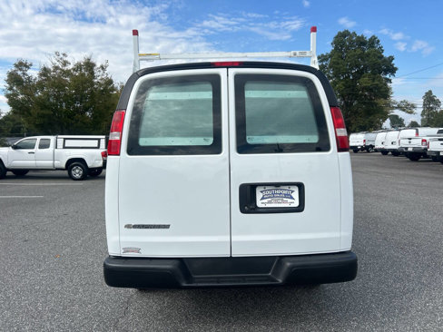 Used 2021 Chevrolet Express 2500 w/ Driver Convenience Package image 5