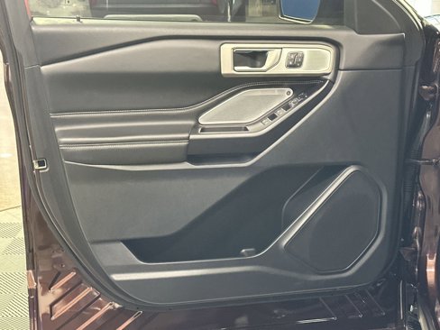Used 2020 Ford Explorer ST w/ ST Street Pack image 14