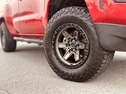 Used 2022 Nissan Frontier S w/ Technology Package image 7