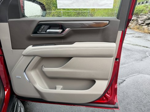 New 2025 GMC Yukon XL Elevation image 25