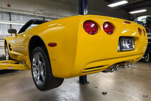 Used 2002 Chevrolet Corvette Convertible w/ Preferred Equipment Group2 image 92