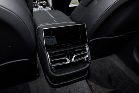 New 2025 Bentley Flying Spur Plug-In Hybrid image 40