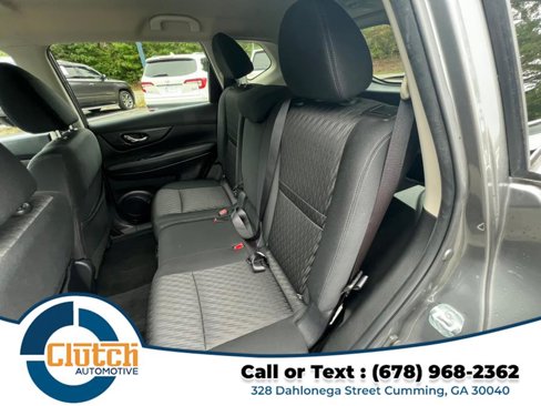 Used 2017 Nissan Rogue SV image 15