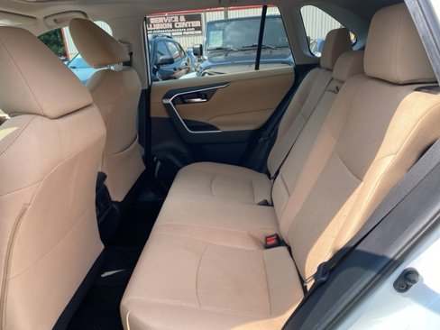 Used 2019 Toyota RAV4 XLE image 18