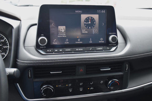 Used 2021 Nissan Rogue S image 24