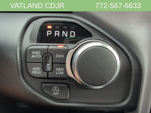 New 2026 RAM 1500 4x4 Crew Cab image 24