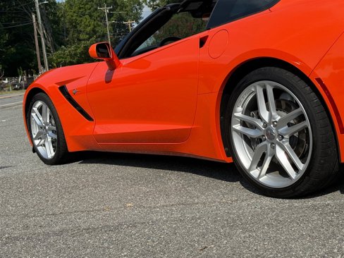 Used 2019 Chevrolet Corvette Stingray Coupe w/ 1LT image 23