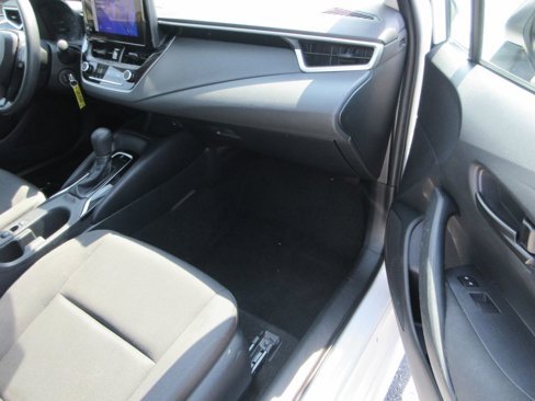 Used 2023 Toyota Corolla LE image 17