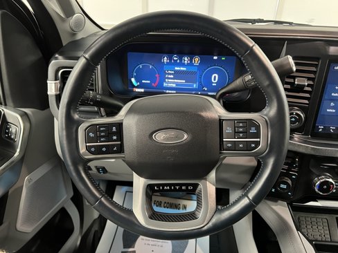 Used 2024 Ford F350 Limited image 31