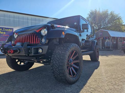 Used 2018 Jeep Wrangler Unlimited Sahara image 1