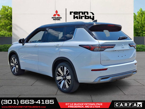 New 2025 Mitsubishi Outlander SEL image 3