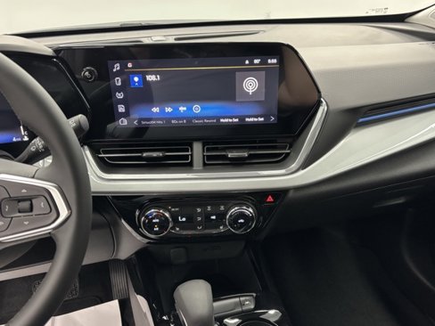New 2025 Chevrolet Trax LT w/ Driver Confidence Package image 21