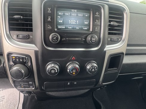 Used 2019 RAM 1500 Classic SLT image 10