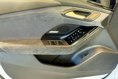 New 2025 Audi S6 e-tron Premium Plus image 7