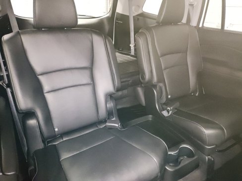 Used 2022 Honda Pilot Touring image 11