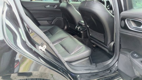 Used 2017 Alfa Romeo Giulia image 11