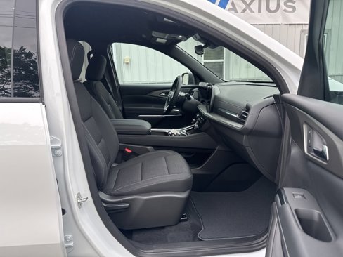 New 2025 Chevrolet Traverse LT image 22