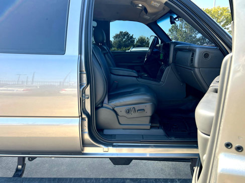 Used 2006 Chevrolet Silverado 2500 LT w/ Heavy-Duty Power Package image 69