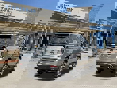 New 2026 Chevrolet Suburban High Country image 5