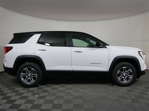 New 2026 GMC Terrain Elevation w/ Technology Package II image 2