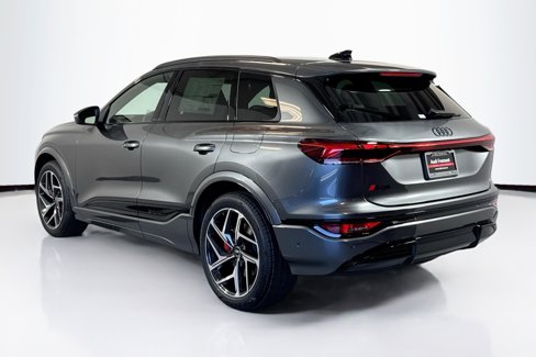 New 2025 Audi SQ6 e-tron Premium Plus image 7