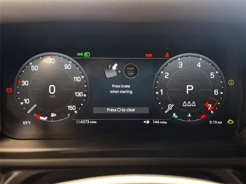 Used 2025 Land Rover Defender 110 S image 21