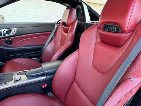 Used 2012 Mercedes-Benz SLK 350 image 17