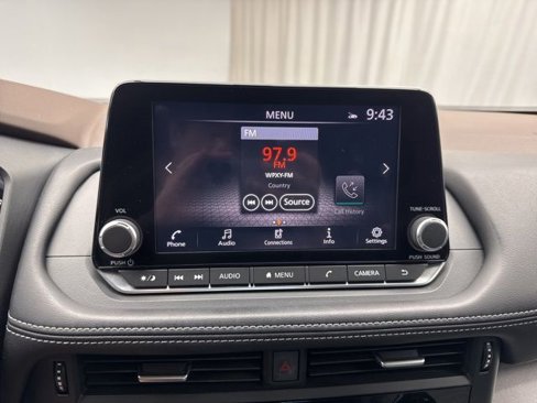 Used 2023 Nissan Rogue SV image 19