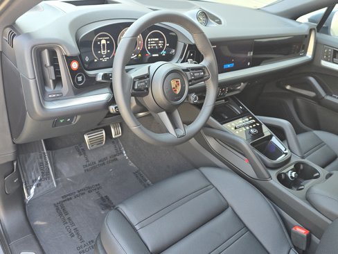 New 2025 Porsche Cayenne S image 4