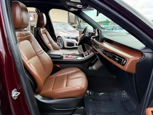 Used 2022 Lincoln Aviator Reserve w/ Equipment Group 201A image 11