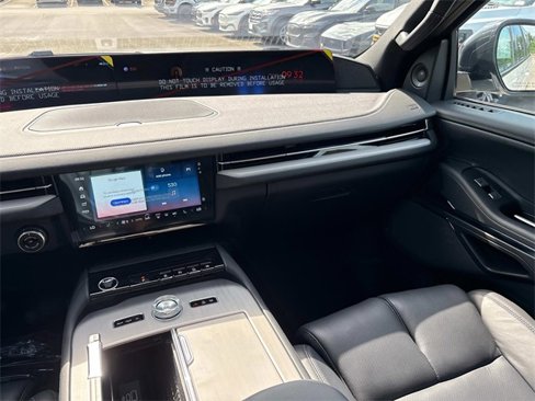 New 2025 Lincoln Navigator L Reserve w/ Jet Appearance Package image 15