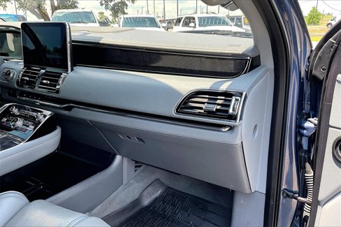 Used 2019 Lincoln Navigator Reserve image 23