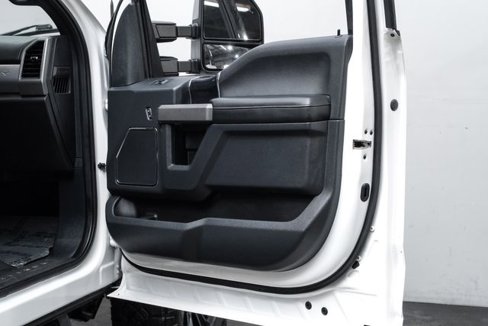Used 2022 Ford F250 Platinum w/ Tremor Off-Road Package image 43