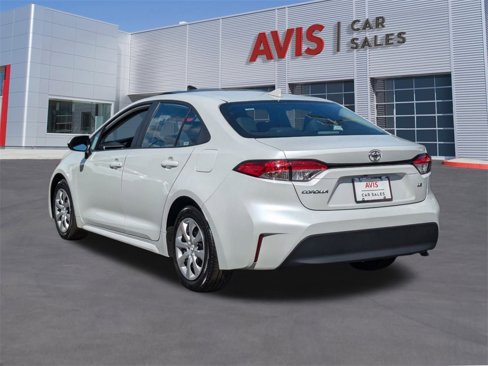 Used 2024 Toyota Corolla LE image 8