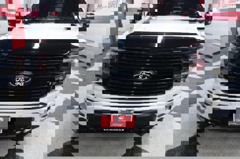 Used 2024 Ford F150 Platinum w/ Equipment Group 702A High image 4