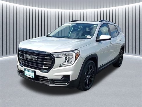 Used 2022 GMC Terrain SLE w/ Driver Convenience Package image 10