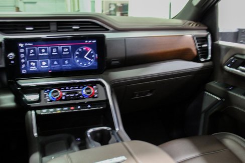 Used 2024 GMC Sierra 2500 Denali w/ Denali Reserve Package image 12