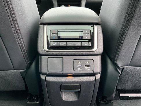 New 2025 Subaru Ascent Bronze Edition image 18