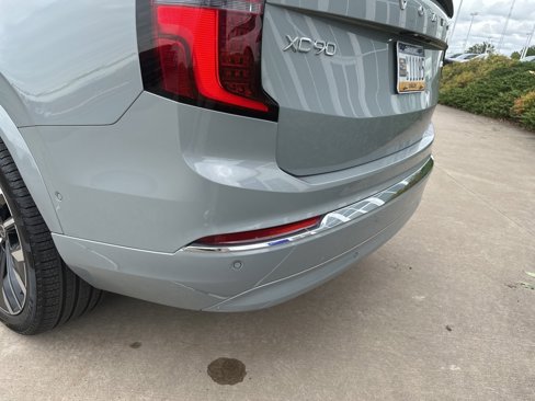 Certified 2025 Volvo XC90 B5 Plus image 17