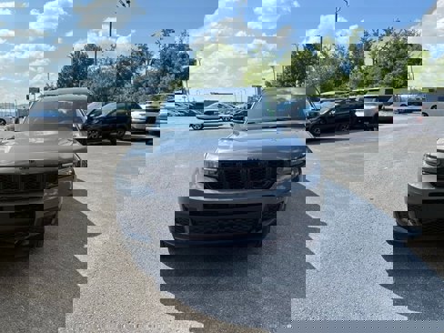 Used 2024 Jeep Grand Cherokee L Laredo image 2